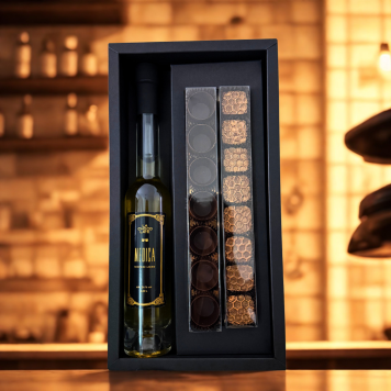 Darilni paket medica, čoko kozarčki za žganje in medene praline